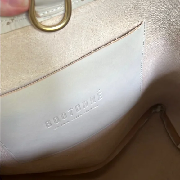Boutonné Leather Tote - Picture 9 of 14